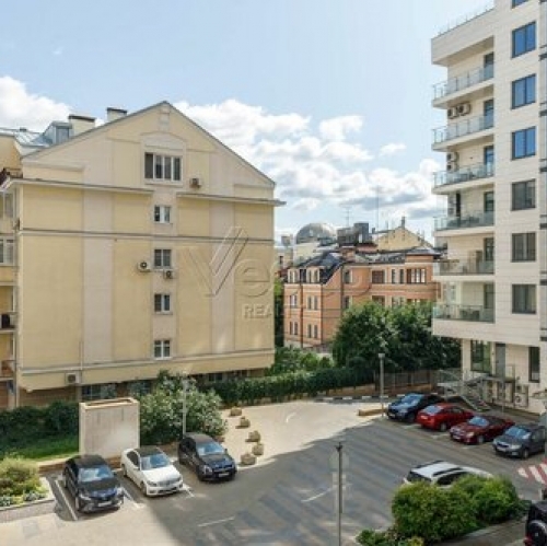 3-комн квартира Казарменный пер