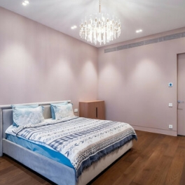 Продажа 4-комн квартиры на вторичном рынке ул Большая Дмитровка,  д. 9,  к. 8