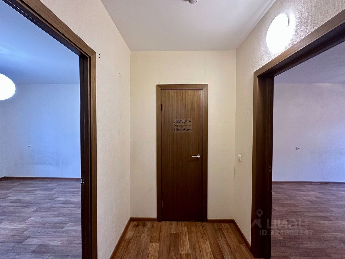 Продажа 3-комн квартиры на вторичном рынке дорога Муринская, 80к1