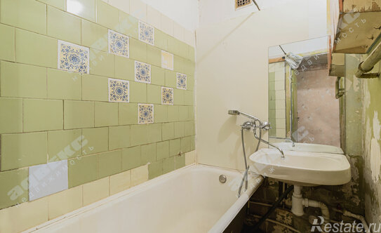 Продажа 4-комн квартиры на вторичном рынке Косыгина пр-кт,  д. 30,  к. 3