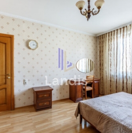 Продажа 3-комн квартиры на вторичном рынке ул Братиславская,  д. 17,  к. 1