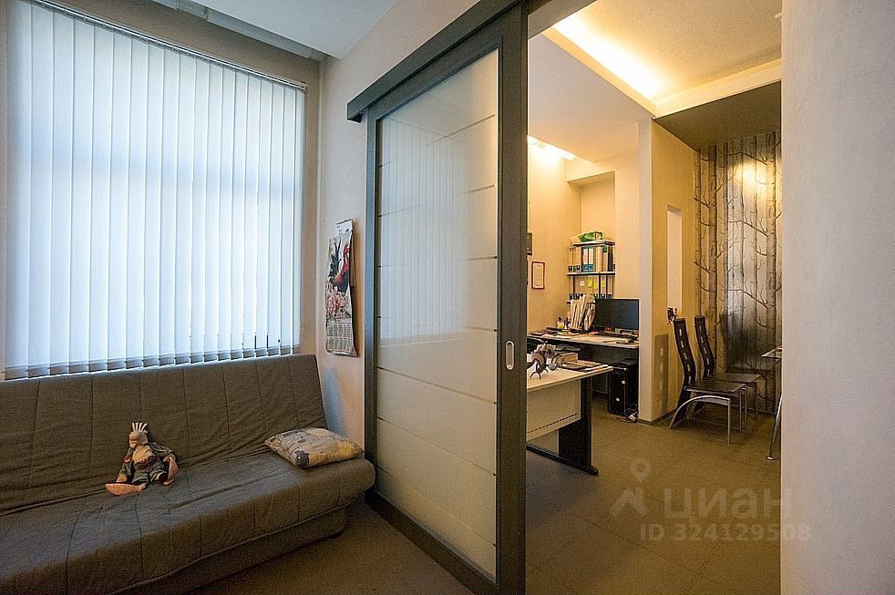 Продажа 2-комн квартиры на вторичном рынке Сызранская улица, 18