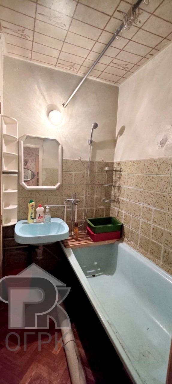 Продажа 1-комн квартиры на вторичном рынке Химки, улица Бабакина, 1/6