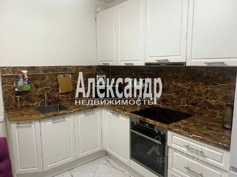 Продажа 2-комн квартиры на вторичном рынке аллея Евгения Шварца, 13к1