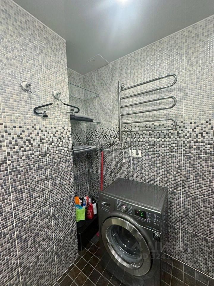 Аренда 1-комн квартиры на вторичном рынке Мурино, площадь Привокзальная, 3к4