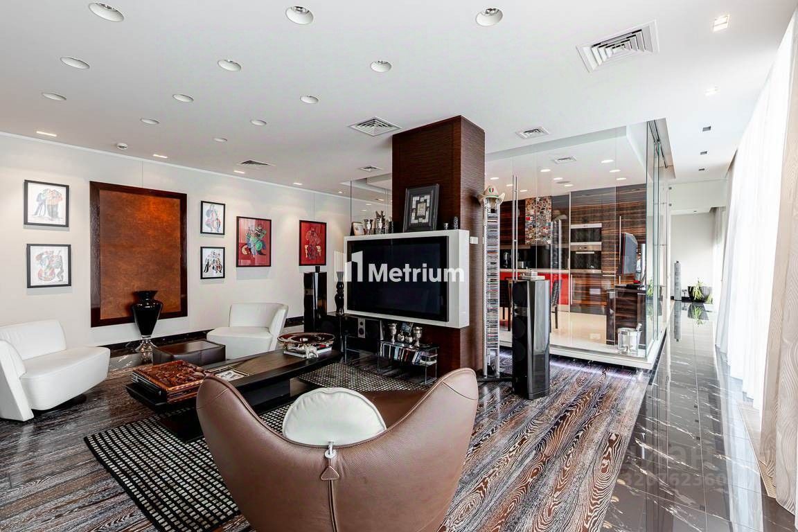 Продажа 3-комн квартиры на вторичном рынке улица Климашкина, 17С2