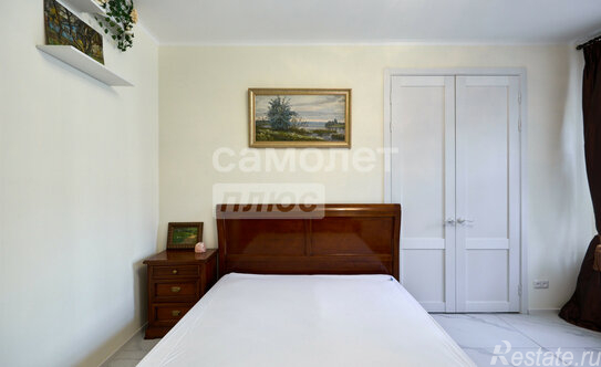 Продажа 4-комн квартиры на вторичном рынке ул Тверская,  д. 12,  к. 6