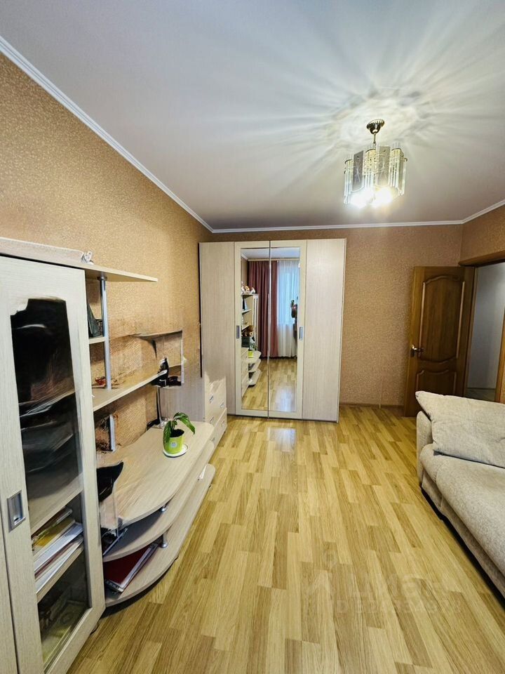 Продажа 3-комн квартиры на вторичном рынке Витебская улица, 5