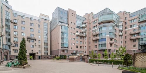 3-комн квартира Крестовский проспект,  д. 15