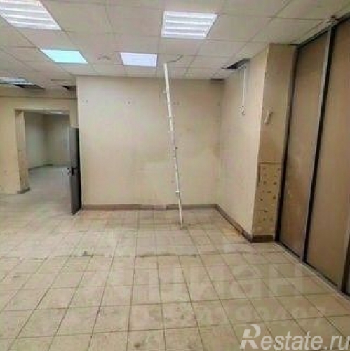 Торговое помещение улица Зои и Александра Космодемьянских,  д. 17/2