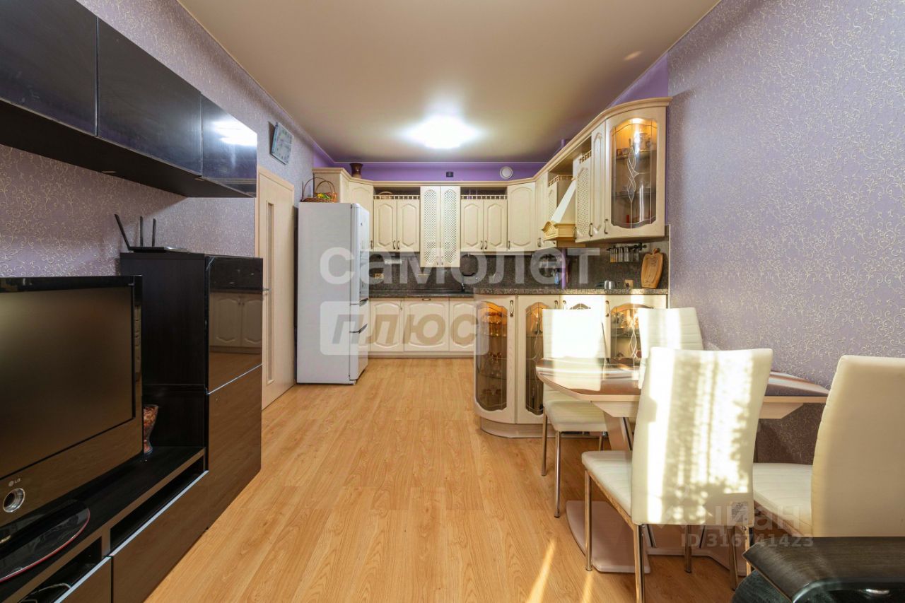 Продажа 3-комн квартиры на вторичном рынке Белые Столбы мкр, улица Мечты, 26к4