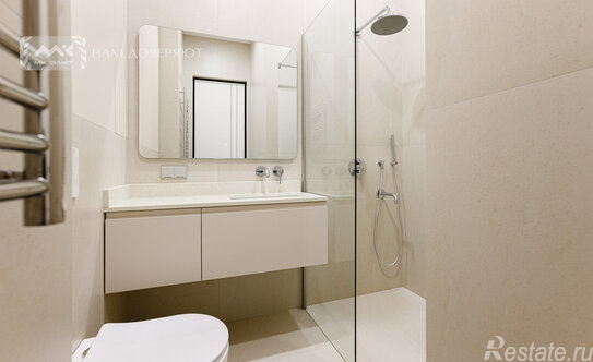 Продажа 4-комн квартиры на вторичном рынке Петровский пр-кт,  д. 26 к2