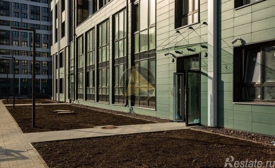 Продажа 2-комн квартиры на вторичном рынке б-р Головнина,  д. 6,  к. 1 стр 1