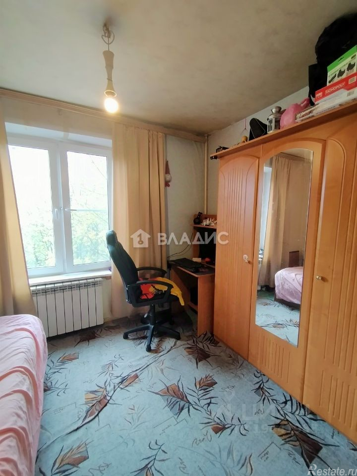 Продажа 2-комн квартиры на вторичном рынке улица Генерала Рычагова,  д. 12