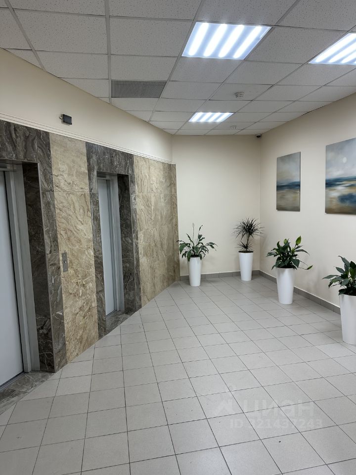 Продажа 3-комн квартиры на вторичном рынке улица Академика Виноградова, 1