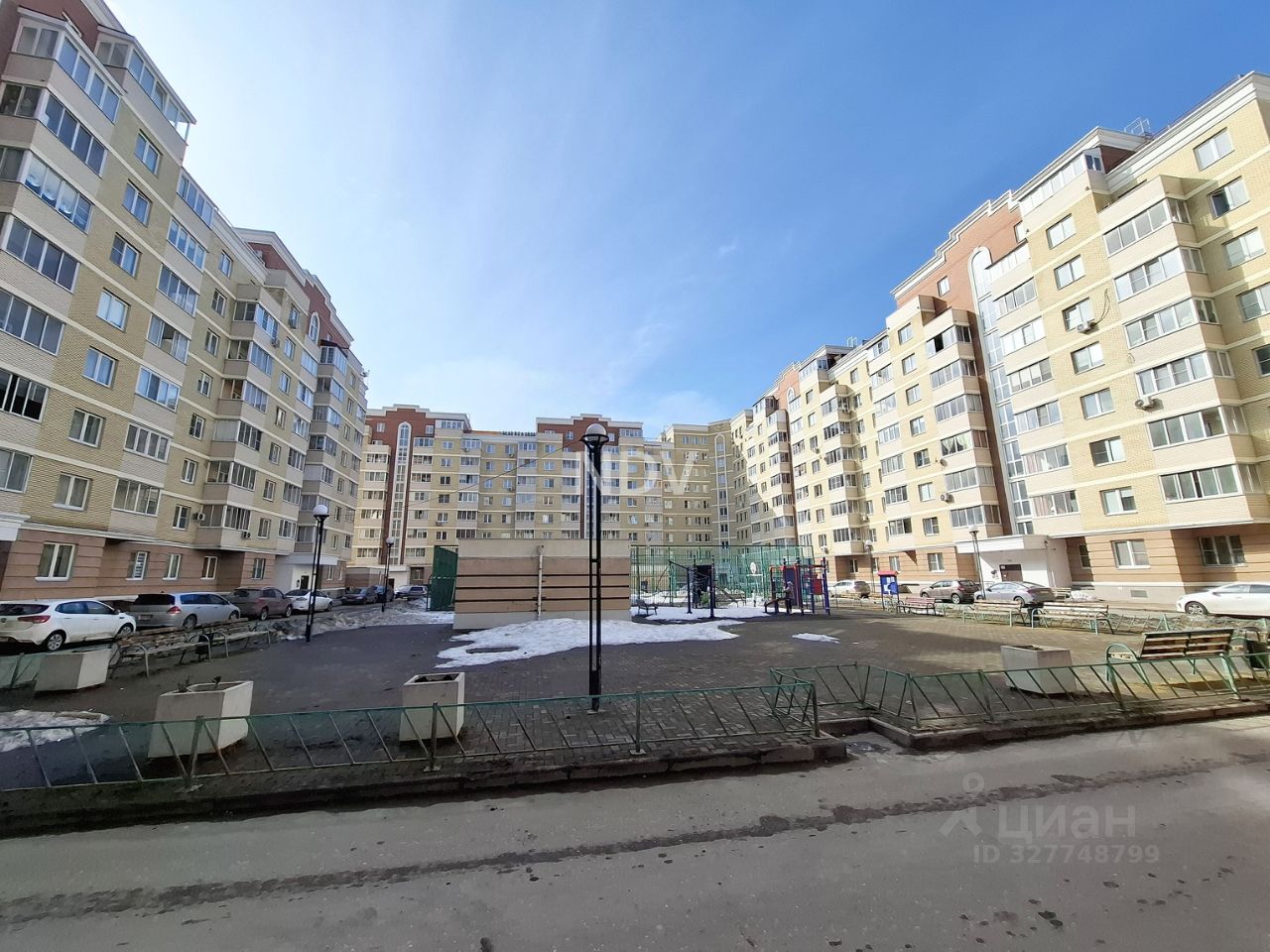 Продажа 4-комн квартиры на вторичном рынке Звенигород, проезд Ветеранов, 10к3