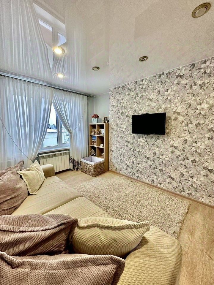 Продажа 2-комн квартиры на вторичном рынке Клин-9 городок, 11