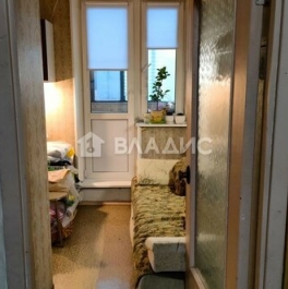 Продажа 1-комн квартиры на вторичном рынке Новопеределкинская улица,  д. 8