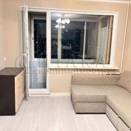 Аренда 2-комн квартиры на вторичном рынке Испытателей пр-кт.,  д. 1