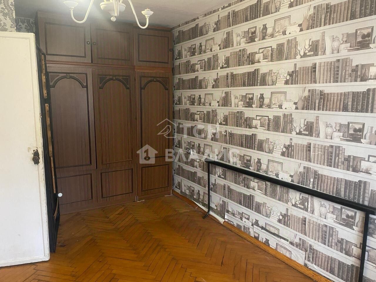 Продажа 2-комн квартиры на вторичном рынке Загорянский пгт, улица Ватутина, 33