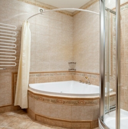 Продажа 4-комн квартиры на вторичном рынке Казарменный пер,  д. 3,  к. 6