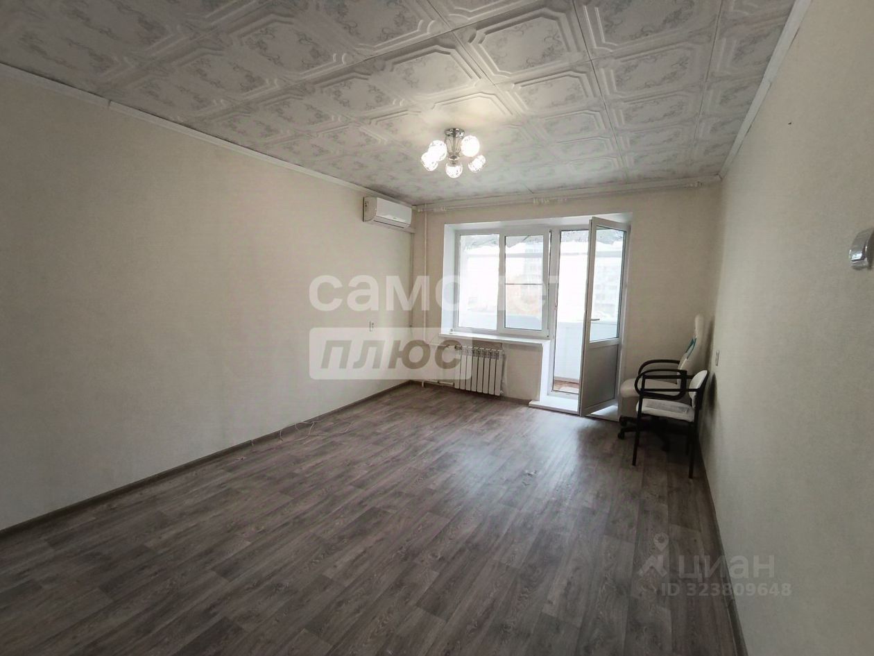 Продажа 2-комн квартиры на вторичном рынке 4-й мкр, 15