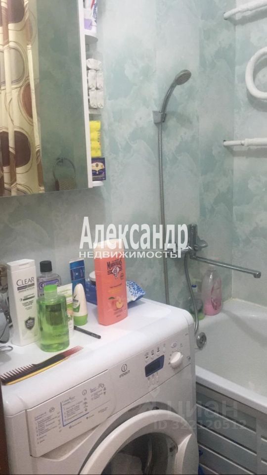 Продажа 1-комн квартиры на вторичном рынке пос. Петровское, улица Шоссейная, 37