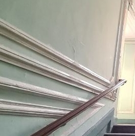 Продажа 4-комн квартиры на вторичном рынке Суворовский проспект, 33