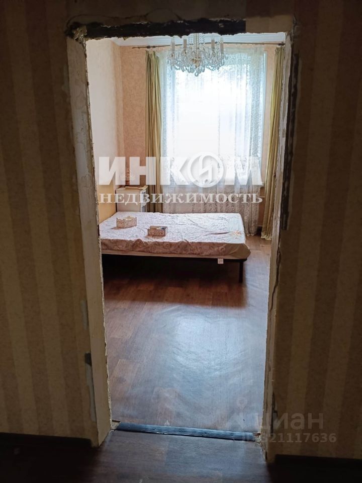 Продажа 2-комн квартиры на вторичном рынке Мартеновская улица, 1/58