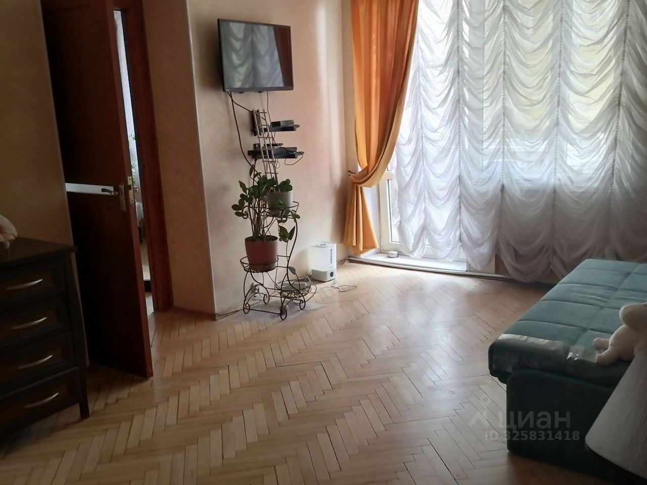 Продажа 2-комн квартиры на вторичном рынке улица Седова, 13К2