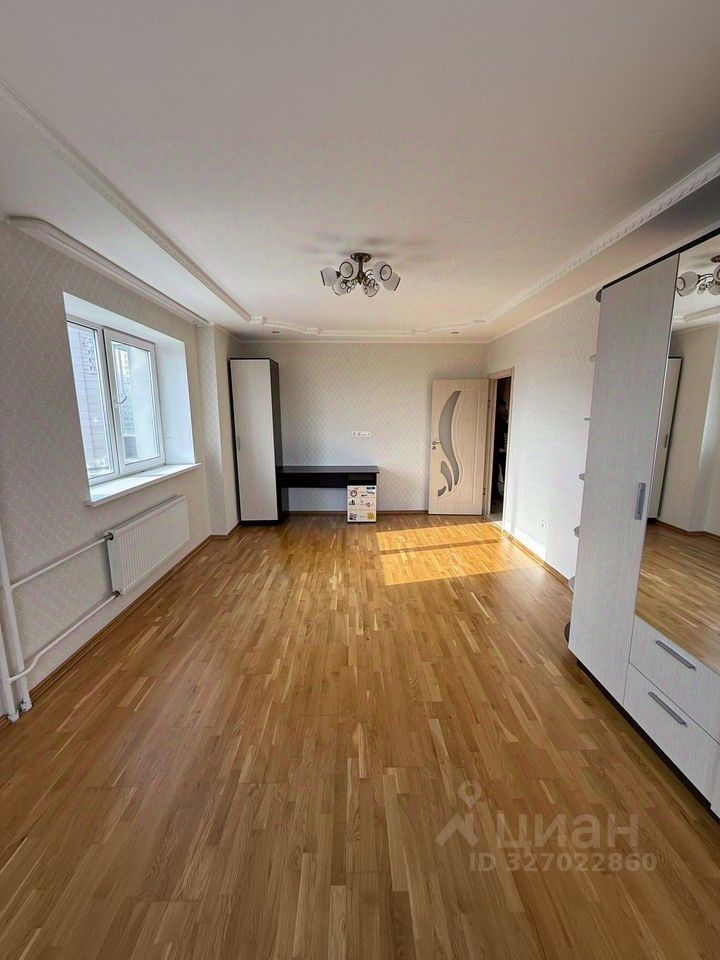 Продажа 2-комн квартиры на вторичном рынке улица Ушинского, 14