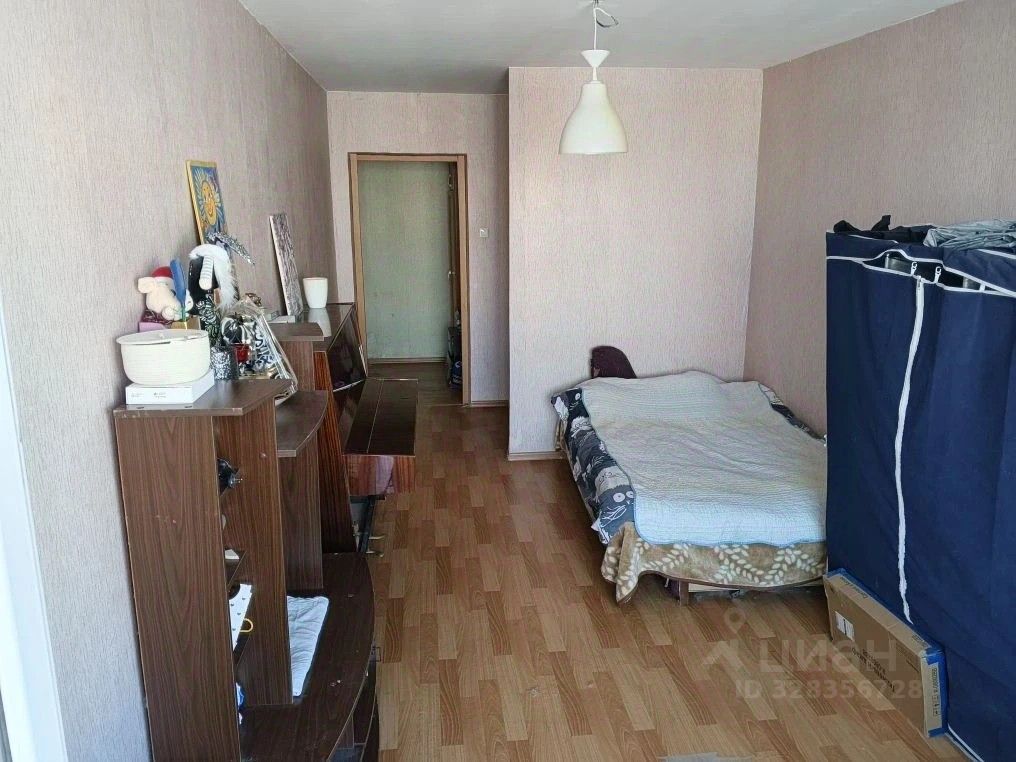 Продажа 2-комн квартиры на вторичном рынке Имени Свердлова пгт, проезд Западный, 12