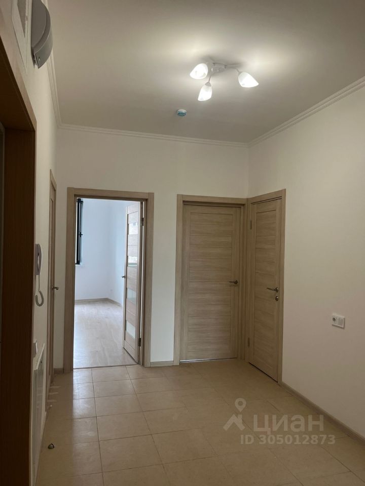 Продажа 3-комн квартиры на вторичном рынке Русаковская улица, 2