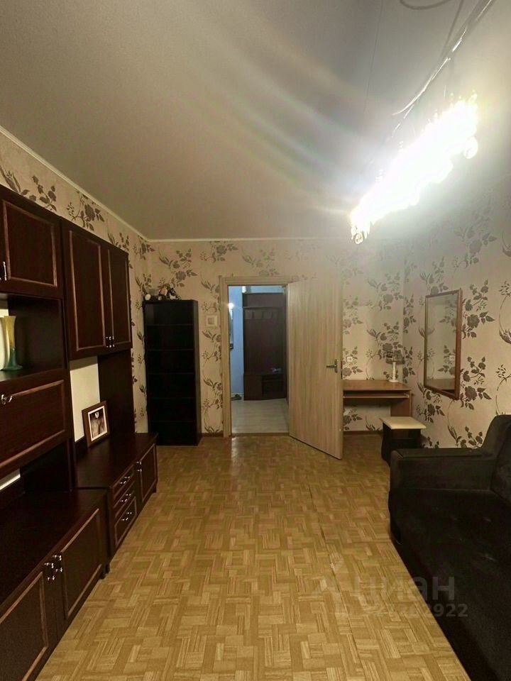 Продажа 1-комн квартиры на вторичном рынке Богатырский проспект, 41К1