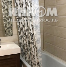 Продажа 3-комн квартиры на вторичном рынке Судостроительная улица,  д. 17