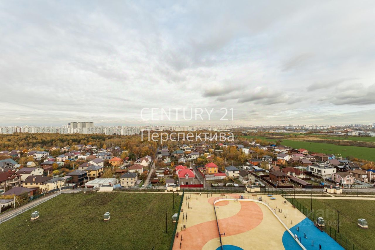 Продажа 3-комн квартиры на вторичном рынке пос. Развилка, проезд Римский, 13