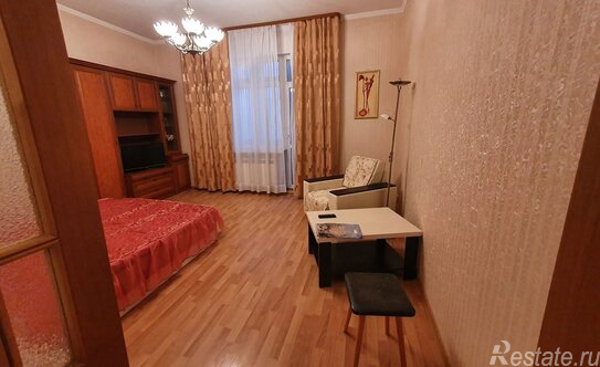 Аренда 1-комн квартиры на вторичном рынке Преображенская площадь,  д. 4