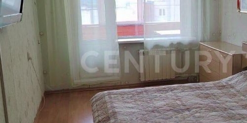 3-комн квартира улица Тамбасова, 31к2