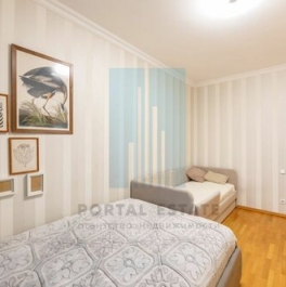 Продажа 3-комн квартиры на вторичном рынке ул Гурьянова,  д. 17,  к. 1