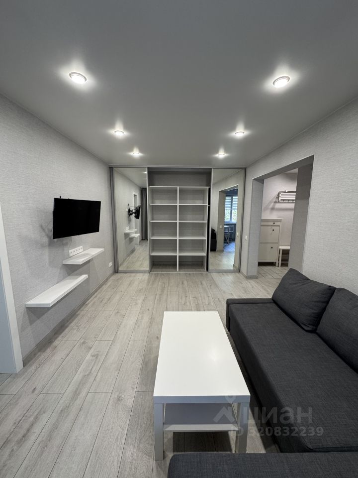 Продажа 2-комн квартиры на вторичном рынке Гранитная улица, 46