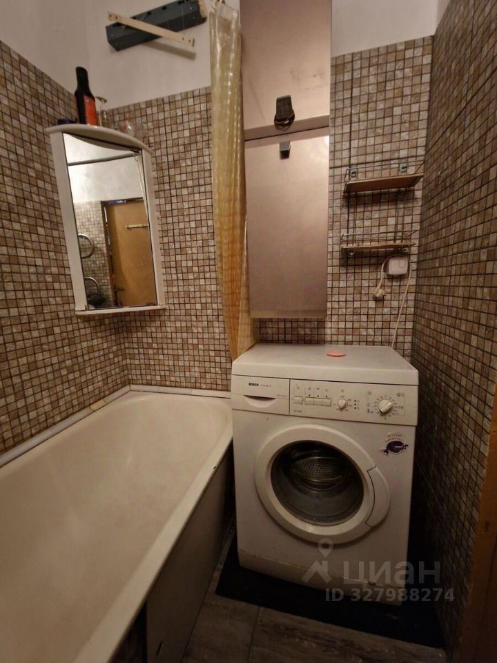 Продажа 1-комн квартиры на вторичном рынке улица Маршала Захарова, 30к1В
