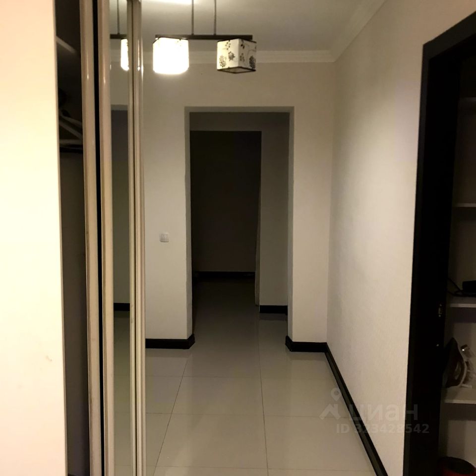 Продажа 3-комн квартиры на вторичном рынке пос. Шушары, Ленсоветовский тер., 25