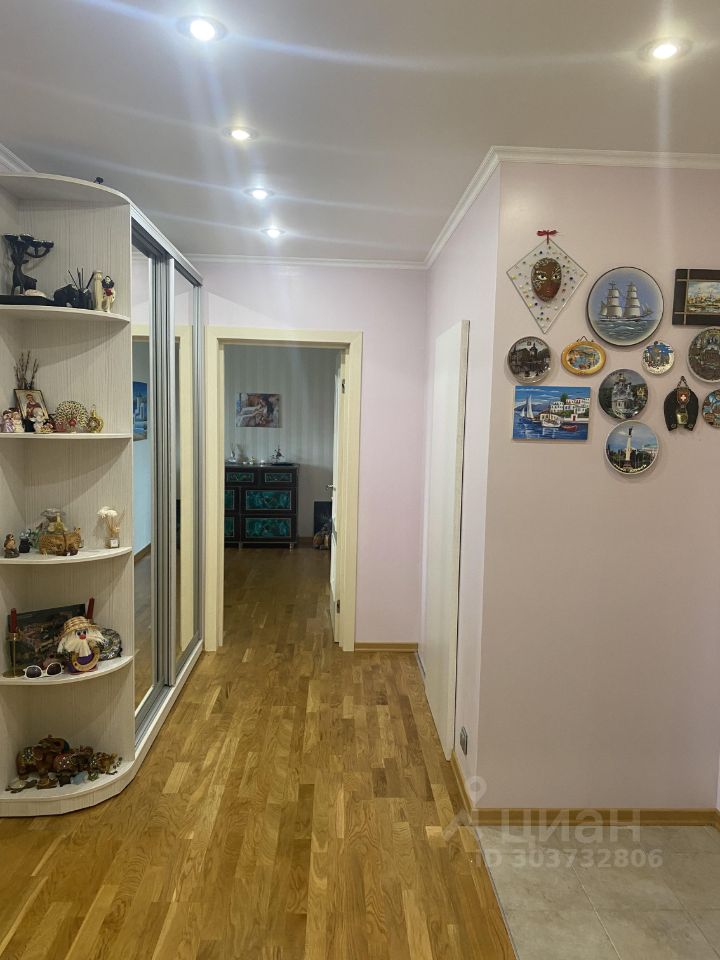 Продажа 2-комн квартиры на вторичном рынке Южный мкр, Звенигород, улица Радужная,  д. 12