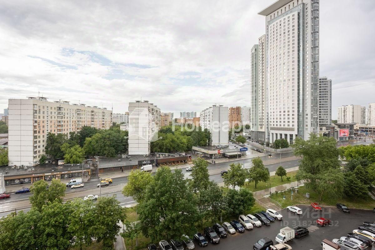 Продажа 3-комн квартиры на вторичном рынке Русаковская улица, 22
