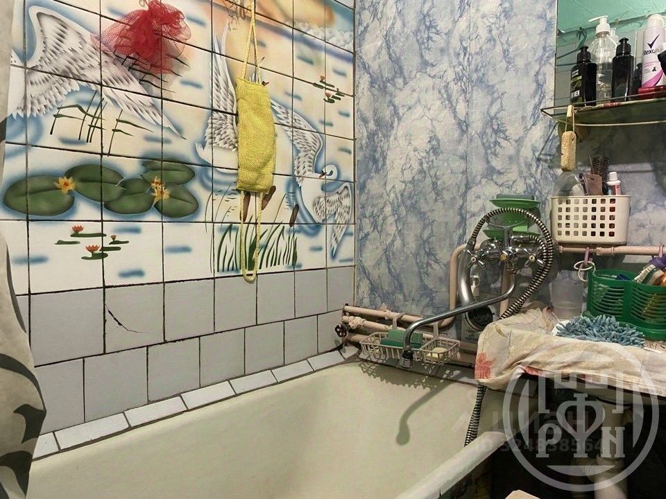 Продажа 2-комн квартиры на вторичном рынке Отрадное, Вокзальная улица, 1