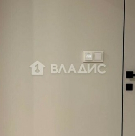 Продажа 3-комн квартиры на вторичном рынке Белоостровская улица,  д. 10 к1 с1