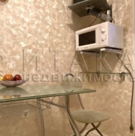 Продажа 1-комн квартиры на вторичном рынке ул Ильюшина,  д. 2