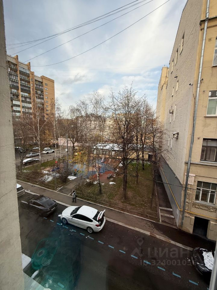 Продажа 4-комн квартиры на вторичном рынке Скатертный переулок, 23