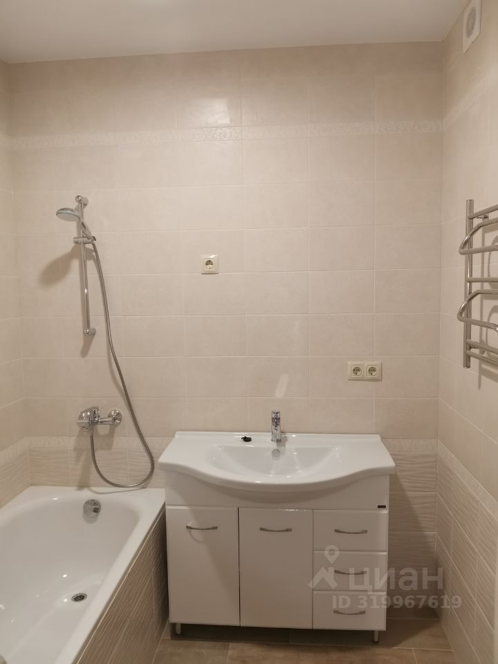 Продажа 2-комн квартиры на вторичном рынке бульвар Скандинавский, 1к3