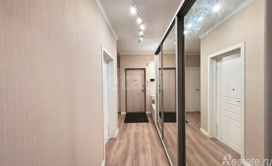 Продажа 3-комн квартиры на вторичном рынке Маршала Блюхера пр-кт,  д. 1,  к. 2